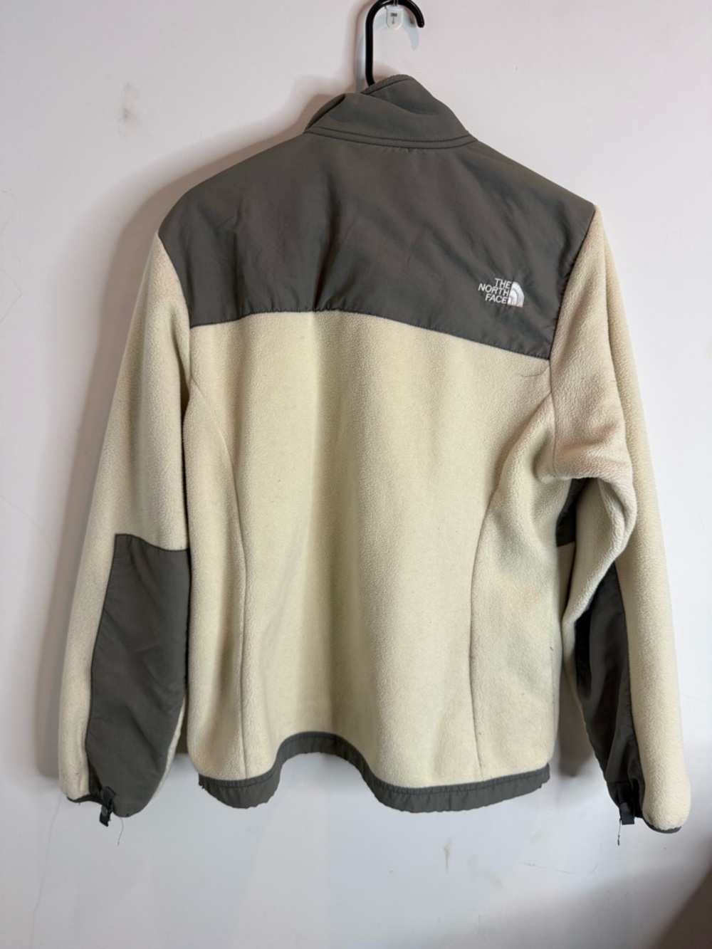 The North Face Cream & Gray Jacket - Picture 8 of 9